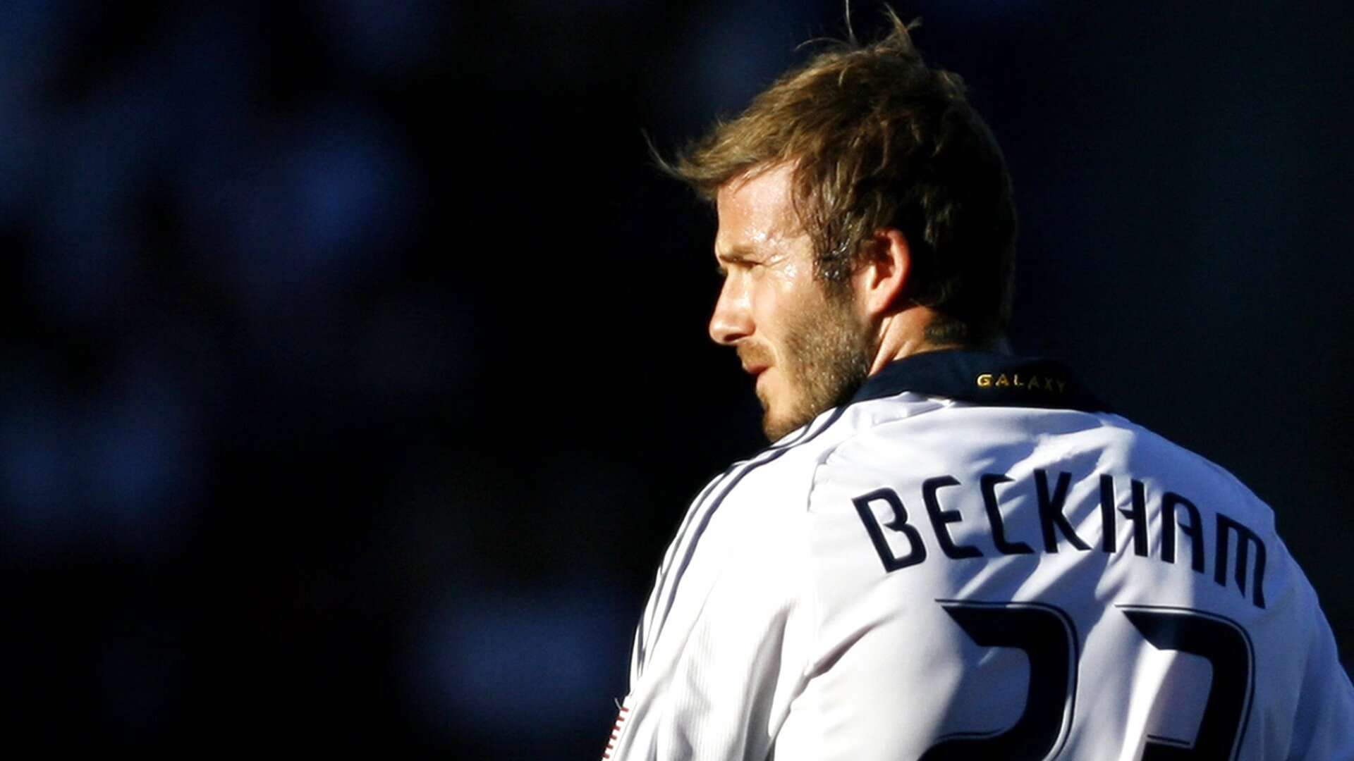 “青少年足球夏令营火热报名，开启梦想之旅”，2020全国青少年足球夏令营比赛视频